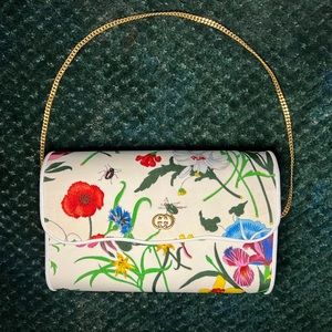 Vintage Gucci Floral Crossbody Clutch Purse - white and gold with floral design